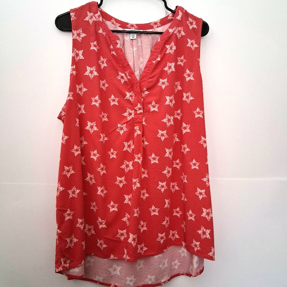 Crown & Ivy Salmon Star Print Sleeveless Blouse Size XXL Fit 1X